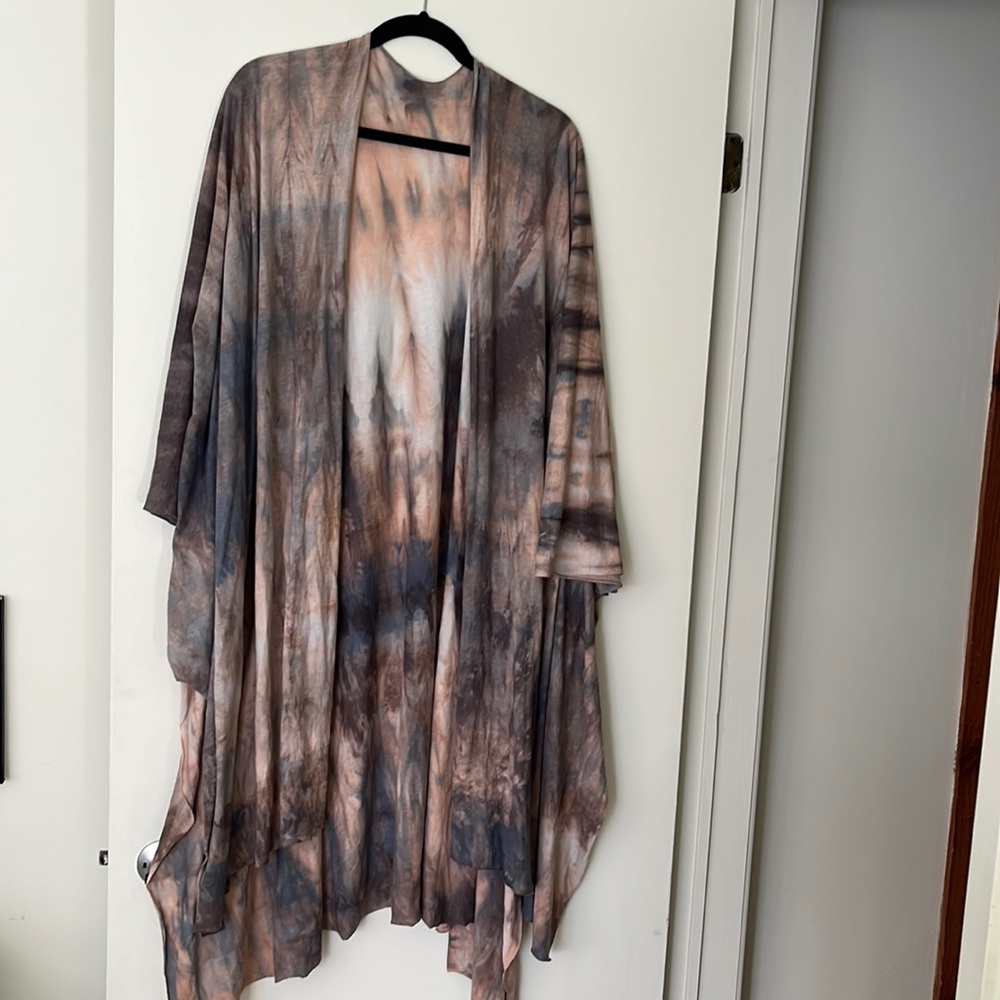 Sinew Moon Bodhi Drip Kimono